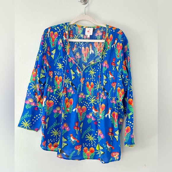 nimo Tops - Nimo with love woman’s Blue Floral Blouse with V-Neck